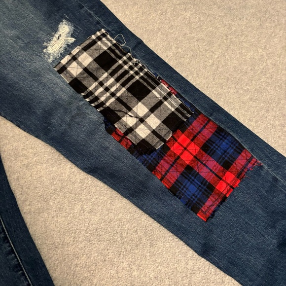 Tru Luxe Jeans slouchy boyfriend plaid flannel patches & holes 31/12p - Picture 3 of 13